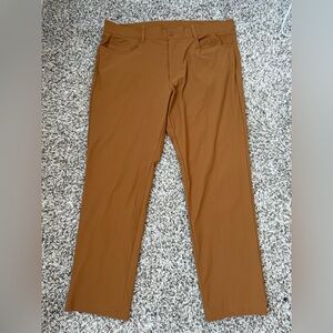Callaway Men's Tan Chinos